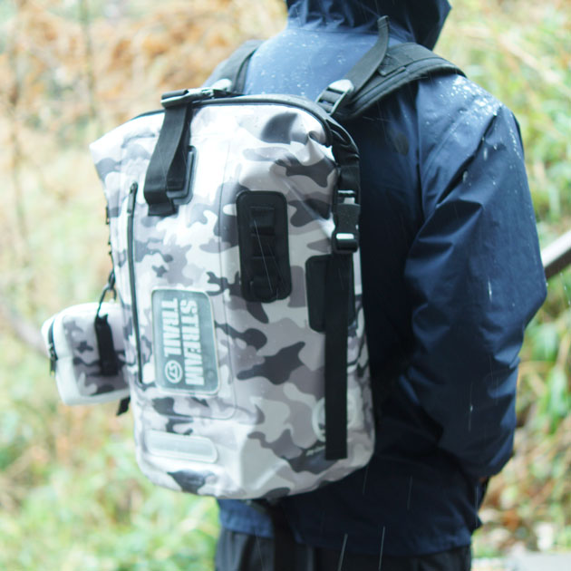 防水バッグ | Dry Tank-25L Camo(ドライタンク カモ) | Stream Trail ...