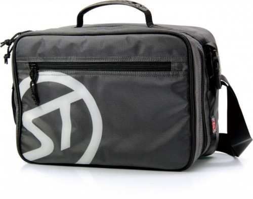 gear_bag_gray_side