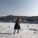 知床の一面の雪景色、そして海が凍ってる風景
